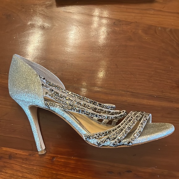 Gianni Bini Silver Metallic Jeweled Mallory Heels - Picture 5 of 9